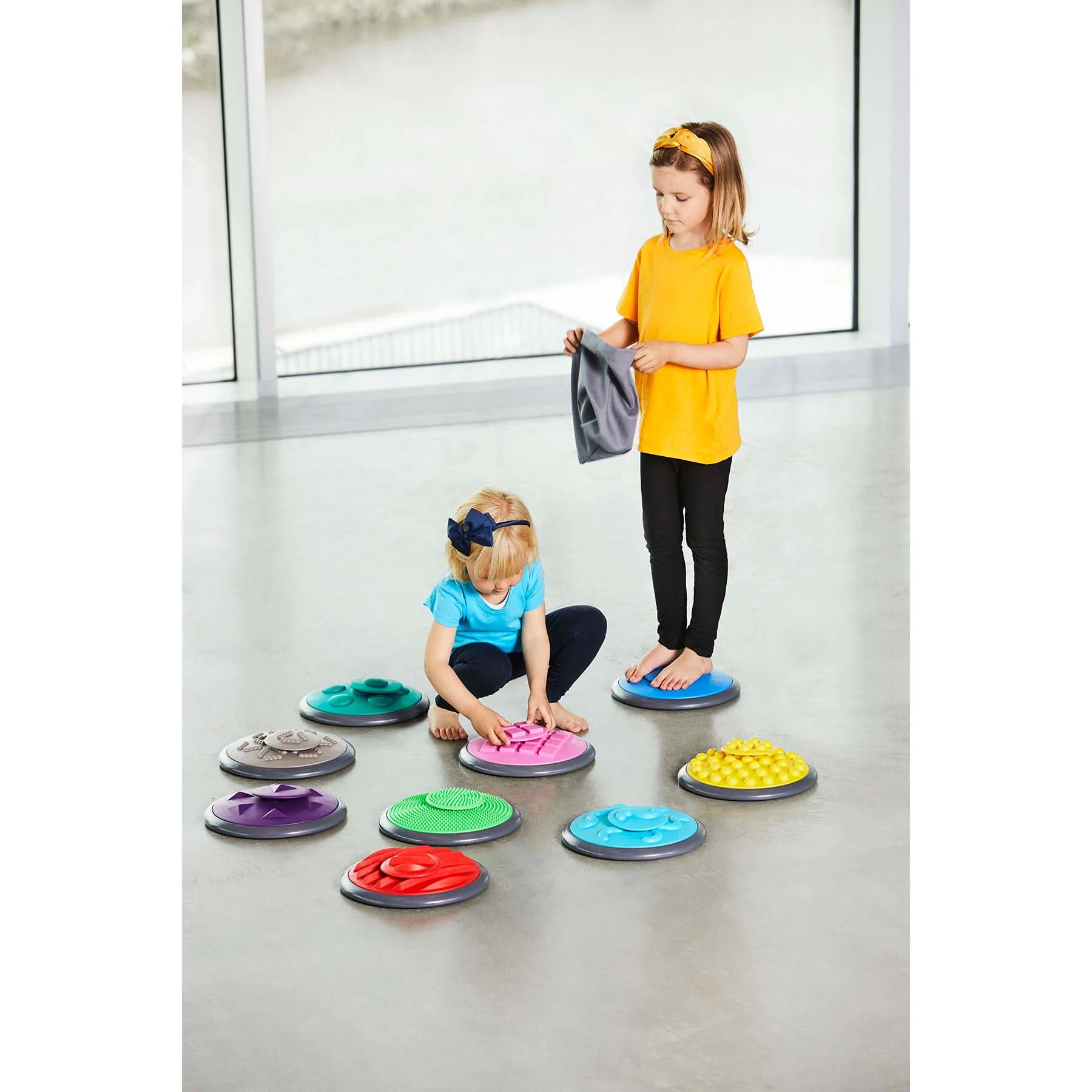 GONGE Colorful Tactile Sensory Discs - Set of 10 - Image 3