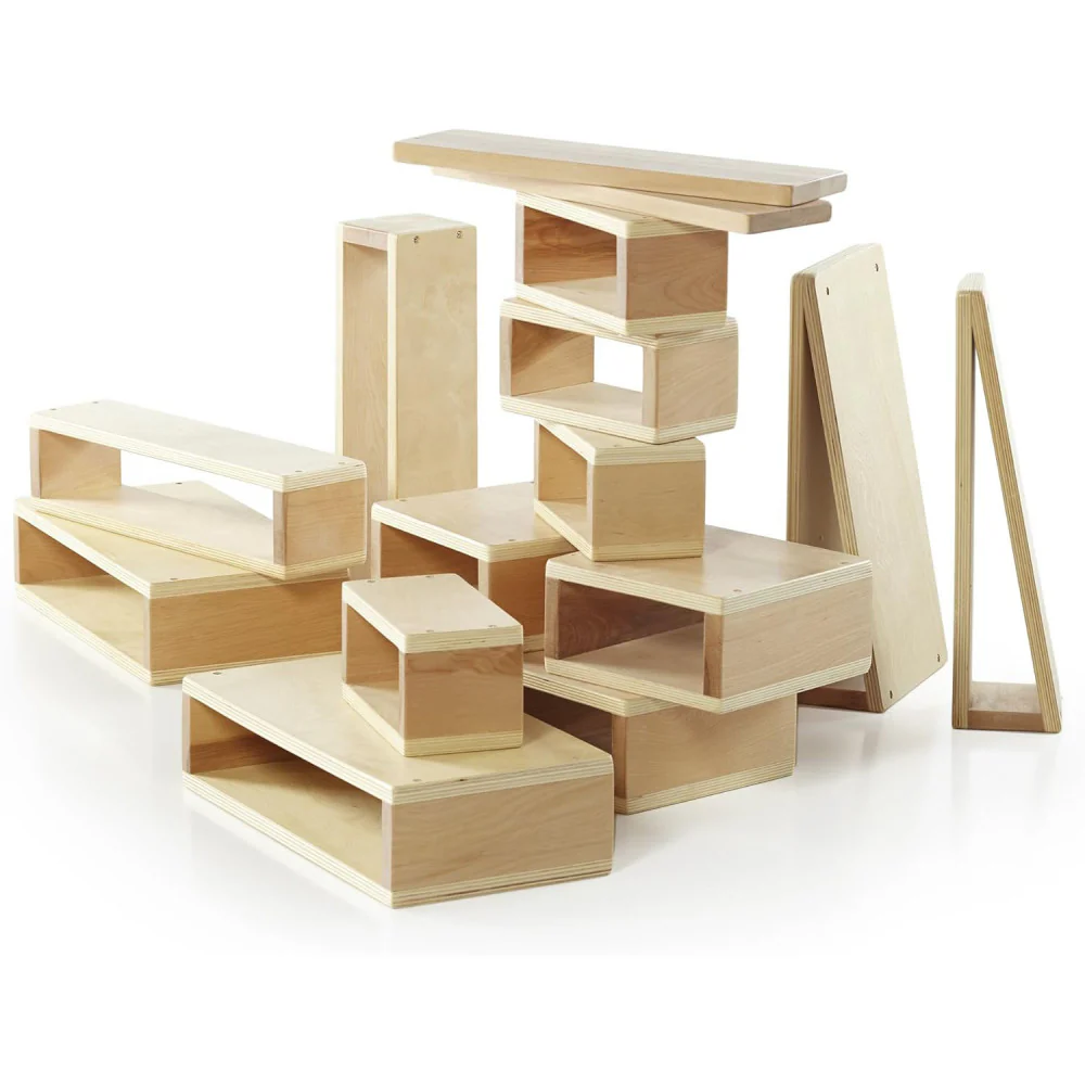 Guidecraft 16-Piece Oversized Hollow Blocks Set for Kids - Image 2