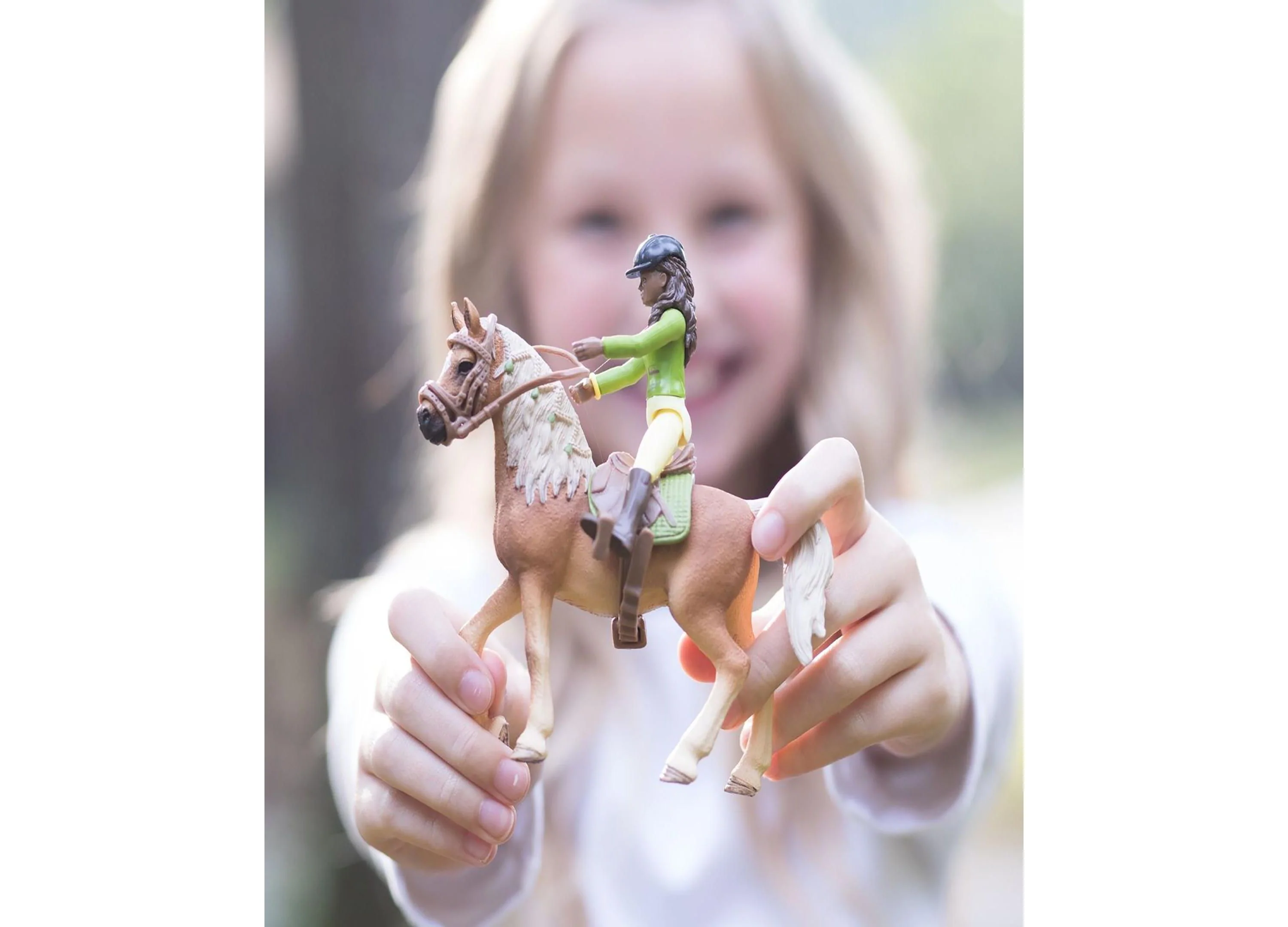 Schleich Horse Club - Sarah & Mystery Figurine Playset - Image 2